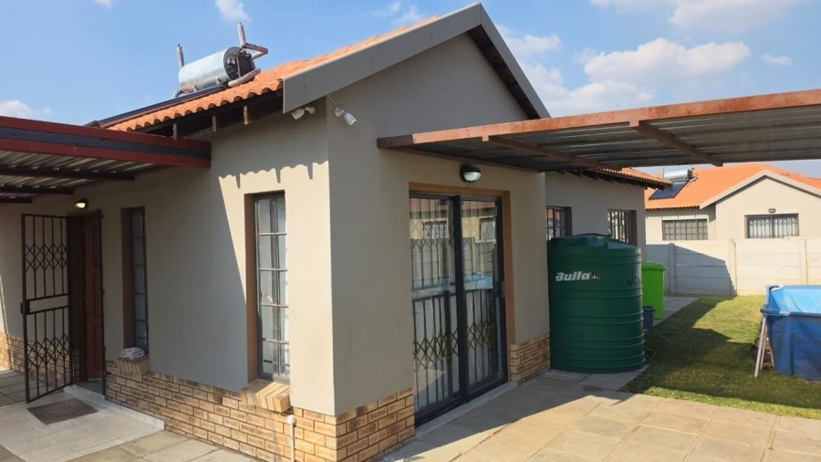 3 Bedroom Property for Sale in Waterkloof East North West